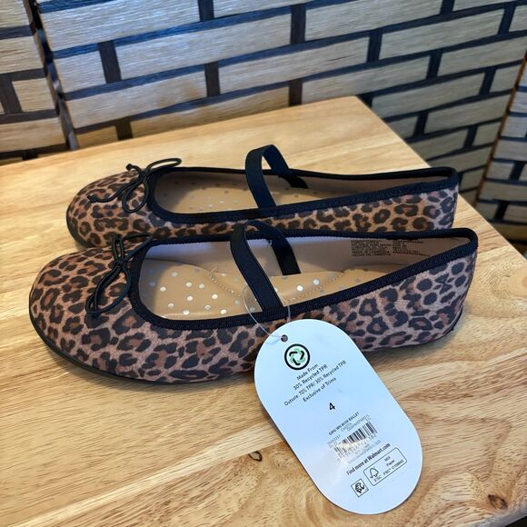Wonder Nation Leopard Print Flats Size 4 - Picture 1 of 6